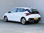 Hyundai i20 1.0 T-GDI Comfort Smart / Fabrieksgarantie t/m 04-2029 / Dealer onderhouden / Navigatie / Apple Carplay/Android Auto / Cruise Control / Airco / Achteruitrijcamera / Bluetooth / Lane Assist / PDC Achter / DAB / Lichtmetalen Velgen /