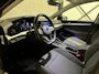 Volkswagen Golf 1.0 eTSI Life | navi | led | carplay | stoelverwarming |