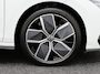 Volkswagen Golf Variant 1.5 eTSi 115 Pk R-Line | Stoel/Stuurverwarming | 360 Camera | Adaptive Cruise | Navigatie | 19 Inch | 14.266 Km !!