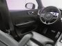 Volvo XC60 2.0 T6 Plug-in hybrid AWD Plus Dark Long Range | PANO | 360° | ADAPTIVE | H&K | STOELVENT. | STOEL- EN STUURVERW. | TREKHAAK