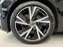 Volvo V90 T8 AWD Ultimate Dark Long Range 455PK PANO/B&W/TREKHAAK/NAPPA-LEER/VENTILATIE+MASSAGE/GOOGLE/HEAD-UP/360CAMERA/19"/CRYSTAL-POOK/ACC/PILOT-ASSIST/EL.A.KLEP/BLACK-OPTIC/NET GROTE OH BEURT GEHAD BIJ VOLVO DEALER