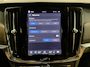 Volvo V90 T8 AWD Ultimate Dark Long Range 455PK PANO/B&W/TREKHAAK/NAPPA-LEER/VENTILATIE+MASSAGE/GOOGLE/HEAD-UP/360CAMERA/19"/CRYSTAL-POOK/ACC/PILOT-ASSIST/EL.A.KLEP/BLACK-OPTIC/NET GROTE OH BEURT GEHAD BIJ VOLVO DEALER