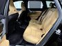 Volvo V90 T8 AWD Ultimate Dark Long Range 455PK PANO/B&W/TREKHAAK/NAPPA-LEER/VENTILATIE+MASSAGE/GOOGLE/HEAD-UP/360CAMERA/19"/CRYSTAL-POOK/ACC/PILOT-ASSIST/EL.A.KLEP/BLACK-OPTIC/NET GROTE OH BEURT GEHAD BIJ VOLVO DEALER