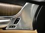 Volvo V90 T8 AWD Ultimate Dark Long Range 455PK PANO/B&W/TREKHAAK/NAPPA-LEER/VENTILATIE+MASSAGE/GOOGLE/HEAD-UP/360CAMERA/19"/CRYSTAL-POOK/ACC/PILOT-ASSIST/EL.A.KLEP/BLACK-OPTIC/NET GROTE OH BEURT GEHAD BIJ VOLVO DEALER