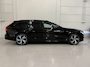 Volvo V90 T8 AWD Ultimate Dark Long Range 455PK PANO/B&W/TREKHAAK/NAPPA-LEER/VENTILATIE+MASSAGE/GOOGLE/HEAD-UP/360CAMERA/19"/CRYSTAL-POOK/ACC/PILOT-ASSIST/EL.A.KLEP/BLACK-OPTIC/NET GROTE OH BEURT GEHAD BIJ VOLVO DEALER