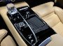 Volvo V90 T8 AWD Ultimate Dark Long Range 455PK PANO/B&W/TREKHAAK/NAPPA-LEER/VENTILATIE+MASSAGE/GOOGLE/HEAD-UP/360CAMERA/19"/CRYSTAL-POOK/ACC/PILOT-ASSIST/EL.A.KLEP/BLACK-OPTIC/NET GROTE OH BEURT GEHAD BIJ VOLVO DEALER