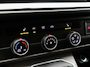 Volkswagen Transporter 2.0 TDi Automaat L2H1 30 DC Bulli | Adaptieve Cruise | CarPlay | Navigatie | Stoelverwarming | Camera | Trekhaak | 18 Inch | 82.207 Km !!