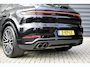 Porsche Cayenne 3.0 E-Hybrid SportDesign | Panorama | 22'' Wielen | Trekhaak | Sfeerverlichting | Luchtvering | Orig. NL |