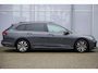Volkswagen Golf Variant 1.5 eTSI 150pk DSG Life Edition | Trekhaak | 360 Camera | Dodehoek Detectie