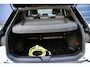 Volkswagen ID.4 First 77 kWh | SOH 90,4% | Trekhaak | 95.846 KM | Camera | Luxe First Edition!