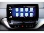 Volkswagen ID.4 First 77 kWh | SOH 90,4% | Trekhaak | 95.846 KM | Camera | Luxe First Edition!