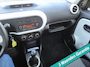 Renault Twingo 1.0 SCe Collection black en white