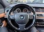 BMW 5-Serie GT Gran Turismo 520d Luxury Edition PANORAMADAK | HARMAN/KARDON | TREKHAAK | DODEHOEK DETECTIE | ACHTERUIT RIJ CAMERA | NAVIGATIE | BI-XENON KOPLAMPEN | STOEL VERWARMING |