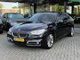 BMW 5-Serie GT Gran Turismo 520d Luxury Edition PANORAMADAK | HARMAN/KARDON | TREKHAAK | DODEHOEK DETECTIE | ACHTERUIT RIJ CAMERA | NAVIGATIE | BI-XENON KOPLAMPEN | STOEL VERWARMING |