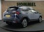 Toyota Corolla Cross Hybrid 140 Dynamic - FACELIFT/ HUIDIG MODEL - AFNEEMBARE TREKHAAK - TREKGEWICHT 750 KG - ORIGINEEL NEDERLANDSE AUTO - AFKOMSTIG VAN 1E EIGENAAR - ELEKTRISCHE ACHTERKLEP - NAVIGATIE - PARKEERSENSOREN VOOR/ ACHTER - 18 INCH LICHT METALEN VELGEN - DODEHOEK DETECTIE - STOEL EN STUURVERWARMING - DRAADLOZE TELEFOONLADER
