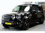 Land Rover Defender 5.0 P525 110 V8 GRIJS KENTEKEN!! PANORAMADAK + MERIDIAN SURROUND + MATRIX LED + BODYKIT + STOELVERWARMING&-KOELING + STUURVERWARMING + 360 CAMERA + KOELKAST + SPORTUITLAATSYSTEEM + NAPPALEER + ADAPT.CRUISE + PARKSENSOREN + 22" LM-VELGEN!!