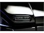Land Rover Defender 5.0 P525 110 V8 GRIJS KENTEKEN!! PANORAMADAK + MERIDIAN SURROUND + MATRIX LED + BODYKIT + STOELVERWARMING&-KOELING + STUURVERWARMING + 360 CAMERA + KOELKAST + SPORTUITLAATSYSTEEM + NAPPALEER + ADAPT.CRUISE + PARKSENSOREN + 22" LM-VELGEN!!