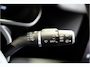 Land Rover Defender 5.0 P525 110 V8 GRIJS KENTEKEN!! PANORAMADAK + MERIDIAN SURROUND + MATRIX LED + BODYKIT + STOELVERWARMING&-KOELING + STUURVERWARMING + 360 CAMERA + KOELKAST + SPORTUITLAATSYSTEEM + NAPPALEER + ADAPT.CRUISE + PARKSENSOREN + 22" LM-VELGEN!!