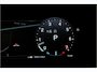 Land Rover Defender 5.0 P525 110 V8 GRIJS KENTEKEN!! PANORAMADAK + MERIDIAN SURROUND + MATRIX LED + BODYKIT + STOELVERWARMING&-KOELING + STUURVERWARMING + 360 CAMERA + KOELKAST + SPORTUITLAATSYSTEEM + NAPPALEER + ADAPT.CRUISE + PARKSENSOREN + 22" LM-VELGEN!!
