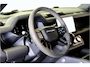 Land Rover Defender 5.0 P525 110 V8 GRIJS KENTEKEN!! PANORAMADAK + MERIDIAN SURROUND + MATRIX LED + BODYKIT + STOELVERWARMING&-KOELING + STUURVERWARMING + 360 CAMERA + KOELKAST + SPORTUITLAATSYSTEEM + NAPPALEER + ADAPT.CRUISE + PARKSENSOREN + 22" LM-VELGEN!!