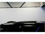 Land Rover Defender 5.0 P525 110 V8 GRIJS KENTEKEN!! PANORAMADAK + MERIDIAN SURROUND + MATRIX LED + BODYKIT + STOELVERWARMING&-KOELING + STUURVERWARMING + 360 CAMERA + KOELKAST + SPORTUITLAATSYSTEEM + NAPPALEER + ADAPT.CRUISE + PARKSENSOREN + 22" LM-VELGEN!!