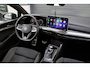 Volkswagen Golf 1.5 eHybrid 50 Edition PANO CAMERA MASSAGE KEYLESS STOELVERWARMING