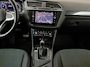 Volkswagen Tiguan 1.4 TSI eHybrid Elegance I Elek. Trekhaak I 20 Inch I Adaptive Cruise I Stoel- en Stuuverwarming I Elek. Achterklep I Alcantara I CarPlay I