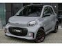 smart EQ Fortwo BRABUS 82pk 18 kWh Edition 1 Panoramadak JBL audio Leder *SOH95%* Camera VOL!!! 1e Eigenaar NLauto