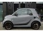 smart EQ Fortwo BRABUS 82pk 18 kWh Edition 1 Panoramadak JBL audio Leder *SOH95%* Camera VOL!!! 1e Eigenaar NLauto