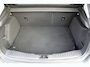 Ford Focus 1.0-125pk Titanium. Erg goed onderhouden, correct nette Ford Focus hatchback. Autm. airco dual, LM wielen, navigatie, telefoonvoorb., cruise control, metallic lak.