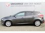 Ford Focus 1.0-125pk Titanium. Erg goed onderhouden, correct nette Ford Focus hatchback. Autm. airco dual, LM wielen, navigatie, telefoonvoorb., cruise control, metallic lak.
