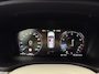 Volvo V60 2.0 T4 Momentum Pro | Trekhaak | Camera | Stoelverwarming | Adaptieve Cruise Control | Extra getint glas |
