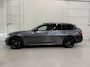 BMW 3-Serie Touring 330e xDrive High Exe PANO/TREKHAAK/H&K/MEMORY/ACC/CAMERA/LEER-SPORT/SFEER/LED/18"M-SPORT BLACK/DONKERE-HEMEL/SHADOW-LINE/MINERALGRAU/SPORT-LINE/ABSOLUTE NIEUWSTAAT