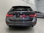 BMW 3-Serie Touring 330e xDrive High Exe PANO/TREKHAAK/H&K/MEMORY/ACC/CAMERA/LEER-SPORT/SFEER/LED/18"M-SPORT BLACK/DONKERE-HEMEL/SHADOW-LINE/MINERALGRAU/SPORT-LINE/ABSOLUTE NIEUWSTAAT