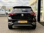 Volkswagen T-Roc 1.5 TSI Sport / NL-Auto / Dealer-Onderhouden / Stoel & Stuurverwarming / LED / Apple-Carplay & Android-Auto / Adaptive Cruise-Control / DAB Radio-Bluetooth / Navi / PDC met Camera / 17'' LMV / ENZ.
