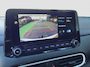 Hyundai Kona 1.6 GDI 141pk HEV Comfort | Trekhaak | Camera | Carplay | Parkeersensoren | Climate controle | Cruise controle | Lichtmetalen velgen