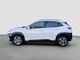 Hyundai Kona 1.6 GDI 141pk HEV Comfort | Trekhaak | Camera | Carplay | Parkeersensoren | Climate controle | Cruise controle | Lichtmetalen velgen
