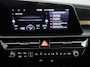 Kia Niro EV DynamicLine 64.8 kWh - SOH 98,9% - Airco - Apple Carplay/Android Auto - Cruise Control Adaptief - Navigatie - File Assistent - Fabrieksgarantie tot 07-2031