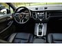Porsche Macan 2.0 AUTOMAAT/252PK/PANO DAK/LEDER/LUCHTVERING/CAMERA/PDC V+A/XENON/CRUISE/NAVI/AIRCO-ECC//STOEL EN ACHTERBANK VERW