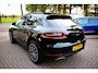 Porsche Macan 2.0 AUTOMAAT/252PK/PANO DAK/LEDER/LUCHTVERING/CAMERA/PDC V+A/XENON/CRUISE/NAVI/AIRCO-ECC//STOEL EN ACHTERBANK VERW