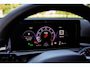 Volkswagen T-Roc 1.5 eTSI R-Line , Apple Carplay, Adap. cruise, Stoel/stuurverwarming, Sfeerverlichting,