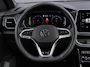 Volkswagen T-Cross 1.0TSI/116PK R-Line Camera + parkeersensoren · Apple/Android Car Play · Dodehoeksensoren · Garantie t/m 24-02-2028