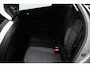 Renault Captur 1.0 TCe 90 Edition One/ 360°Camera/ 17'' LMV/ LED Koplampen/ Dode-Hoek DET./ Stoelverw./ Apple + Android/ Keyless/ Extra getint glas/ Grootlicht Assist./ 6-Bak/ Adaptive Cruise/ PDC V+A/ DAB+.