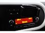 Renault Twingo 1.0 SCe Collection/ Historie!/ Airco/ DAB+/ Cruise/ Elek. pakket/ Isofix/ Bluetooth/ Multi. Stuur/ LED Dagrijverl./ Getint glas/ Metallic lak/ Extra getint glas.