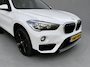 BMW X1 SDrive18i Executive, achteruitrijcamera, extra getint glas, electr bedienbare achterklep, parelmoer wit