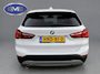 BMW X1 SDrive18i Executive, achteruitrijcamera, extra getint glas, electr bedienbare achterklep, parelmoer wit