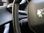 Peugeot 2008 SUV Blue Lease Allure 100 pk | Panoramisch schuifdak | Navigatie | Achteruitrijcamera | Stoelverwarming | Apple Carplay/ Android auto
