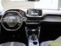 Peugeot 2008 SUV Blue Lease Allure 100 pk | Panoramisch schuifdak | Navigatie | Achteruitrijcamera | Stoelverwarming | Apple Carplay/ Android auto