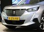 Peugeot 2008 SUV Blue Lease Allure 100 pk | Panoramisch schuifdak | Navigatie | Achteruitrijcamera | Stoelverwarming | Apple Carplay/ Android auto