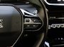 Peugeot 2008 SUV Blue Lease Allure 100 pk | Panoramisch schuifdak | Navigatie | Achteruitrijcamera | Stoelverwarming | Apple Carplay/ Android auto